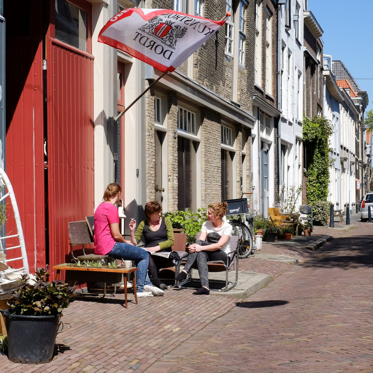 Dordrecht - stadsbeeld - Kunstrondje Dordt - Hoge Nieuwstraat