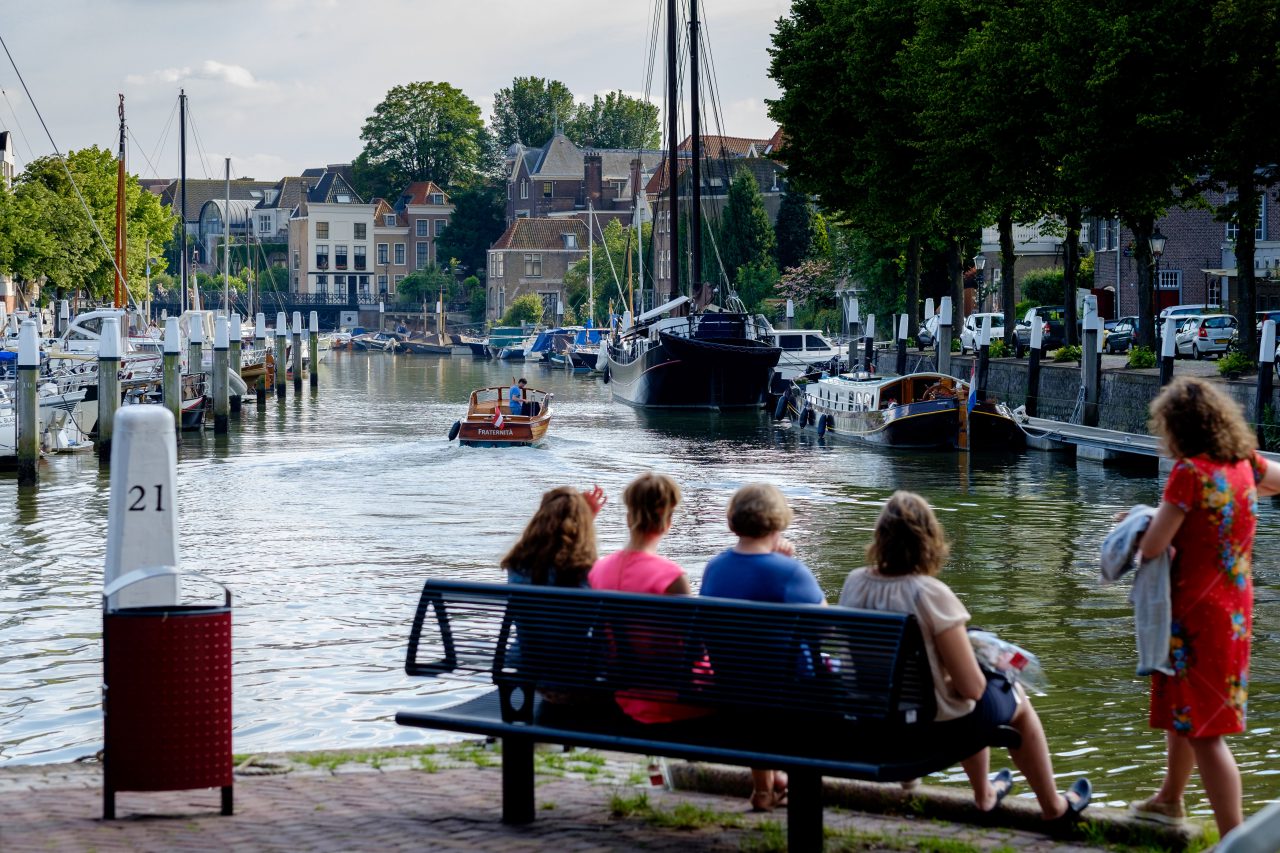 Dordrecht - stadsbeeld - jachthaven - zomer - Boomstraat - Nieuwbrug - Wijnhaven