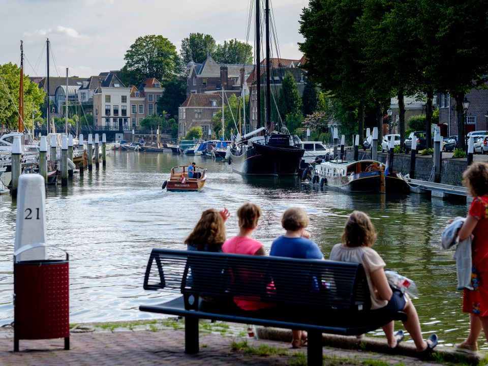 Dordrecht - stadsbeeld - jachthaven - zomer - Boomstraat - Nieuwbrug - Wijnhaven